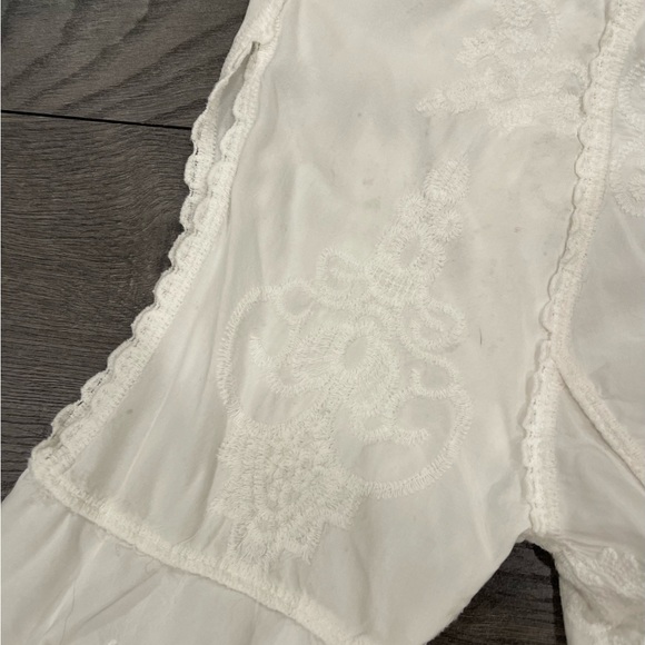 white top - Picture 5 of 5